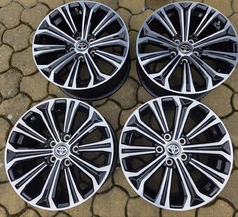 Atraktivní orig.alu Toyota COROLLA 17" 5x114,3 + senzory - 2