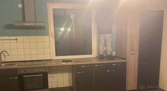 Kuchyňská linka, kuchyňská linka s domácími spotřebiči, ledn - 2