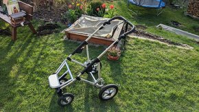 Kočárek Easywalker QTRO Plus Base Platinum + korbička - 2