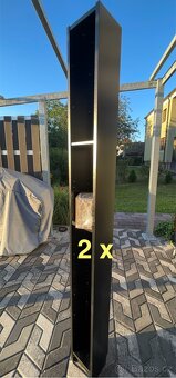 Dvě úzké knihovny Ikea Nejby - 2