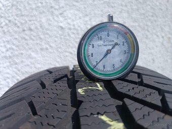 170. 2x zimní pneu Semperit 205/60 R16 - 2