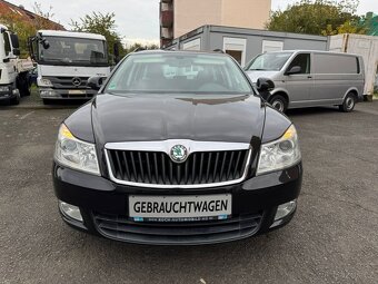 Škoda Octavia II Elegance 1.6TDI 77kW DSG  2011 PERFEKTNÍ - 2
