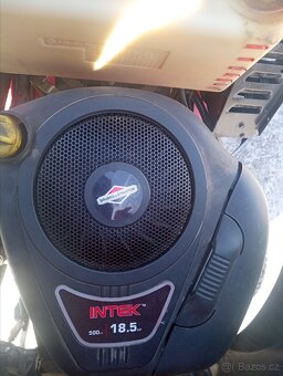 sekačka, zahradní traktor, traktůrek, - 2