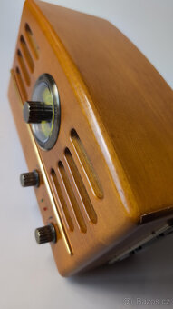 Rádio v retro stylu Hyundai RA302SUD - 2