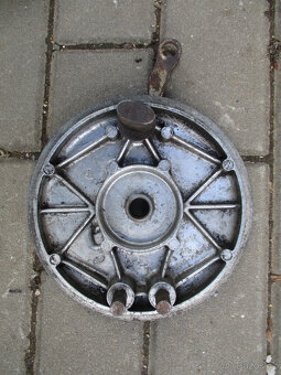 Štít brzdy ČZ 175,250,350, JAWA 350/632,634,638,639,640 - 2