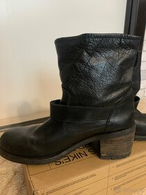 Kotníkové kožené boty v 40 - 2