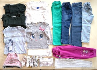 Balík oblečení holka (35 ks) vel. 98-104 (2-4 roky) - 2