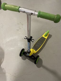 Dětská koloběžka za 250kč - 2