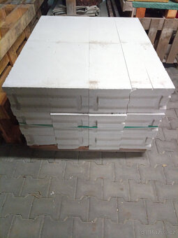 Prodej nepoužitých tvárnic - 2