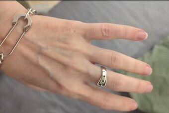 Nový dámský stříbrný prsten prstýnek 925 pásek opasek uni - 2