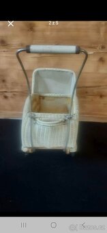 Starožitný kočárek - 2