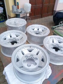 Toyota Land Cruiser. - 2