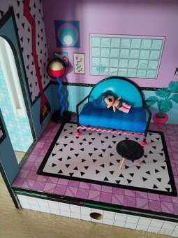 Domeček pro panenky - 2