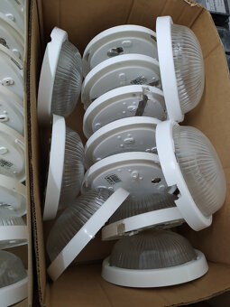 Stropní - nástěnné světla 28 ks - 2