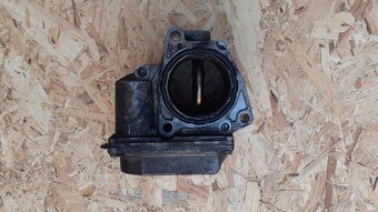 Škrtící klapka Octavia 2 - 2