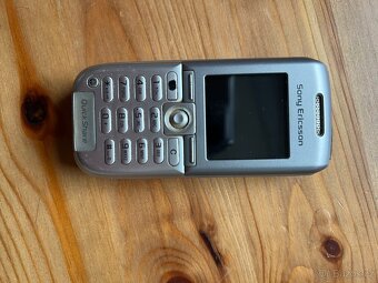 Sony Ericsson K300i - 2