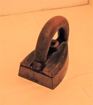 Stará žehlička - 3 - 2