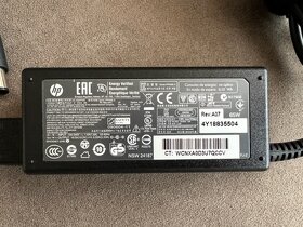 HP 65W Originál adaptér - 2
