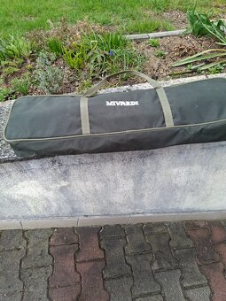 Držák na pruty - 2