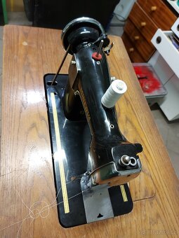 Prodám šicí stroj - 2