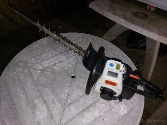 Motorový plotostřih STIHL HS60 AV - 2