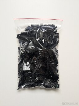 Lego dílky - černé - 2