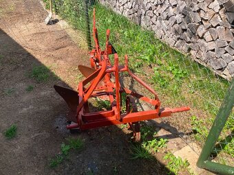 Dvouradličný pluh za malotraktor - 2