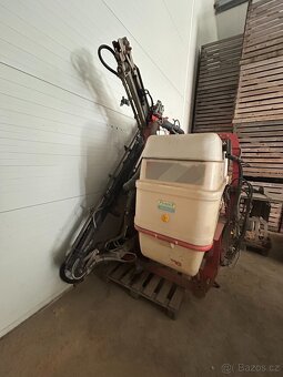POSTŘIKOVAČ KUHN OMNIS 1000L - 2