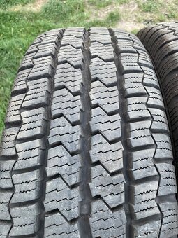 Continental 225/75R16C zima/léto - 2