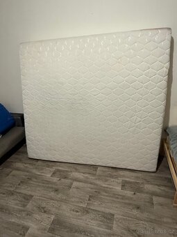 Matraci 180x200 v dobrém stavu. - 2