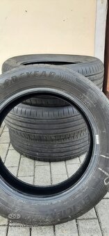 Letní pneu 215/55R17 94V - 2