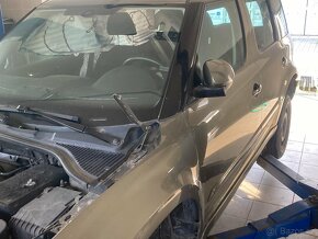 ŠKODA YETI - LF6X L2L2 LA7W prodám dily z hav. vozu - 2