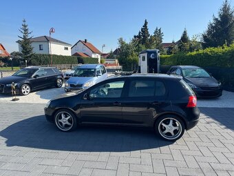 VOLKSWAGEN GOLF V 2.0i 110KW HIGHLINE 2005 TOP STAV - 2