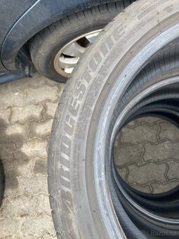 Sada letních pneu Bridgestone 225/45/17, cca 4mm - 2