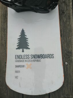 Snowboard Endless 142 s vázáním Burton - 2