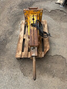 Hydraulické bourací kladivo Drago DRH 120D. - 2