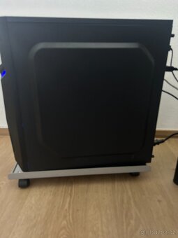 Herní počítač asus - 2