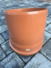 KG koleno DN 300 - úhel 15° - 2