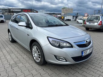 Opel Astra J Sports Tourer 2.0 CDTI - 2