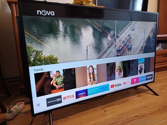 4K Smart TV 49" Samsung UE49NU7172-úholpříčka 125cm - 2