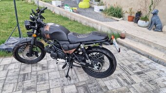 Prodám Fosti Cafe Racer 50ccm - 2024, jako nová, jen 2500 km - 2