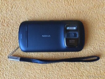 Mobil Nokia 808 - 2
