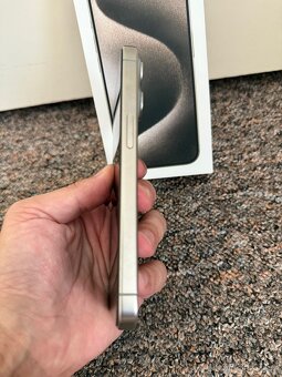 Apple iPhone 15 Pro 128gb Natural. 2 roky zaruka. TOP stav. - 2
