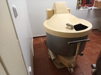 hnětač těsta 10-100Kg - 2