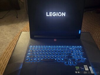 Lenovo Legion 9i RTX 4090-16GB VRAM + 64GB RAM/2TB - 2