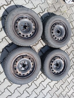 Zimní pneu 195/60 R15 - 2