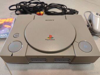 Sony PlayStation 1 SCPH-9002 - 2
