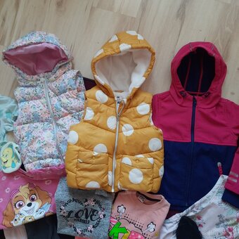 Dívčí balík do školky, vel.104/110, cca 24ks - 2