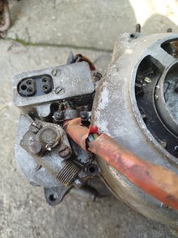 Motor manet skútr nebo drážní rikša bojler - 2