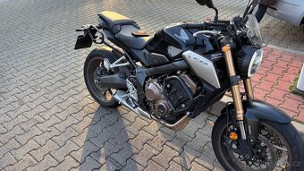 HONDA CB650R – 05/2019 – 1. MAJITEL – TOP STAV, serviska - 2